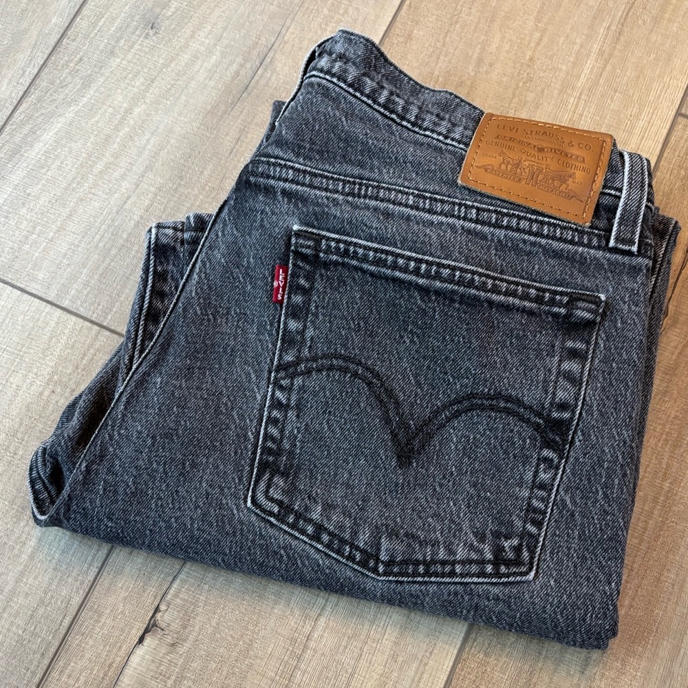 Levi's Wedgie Straight Jean
